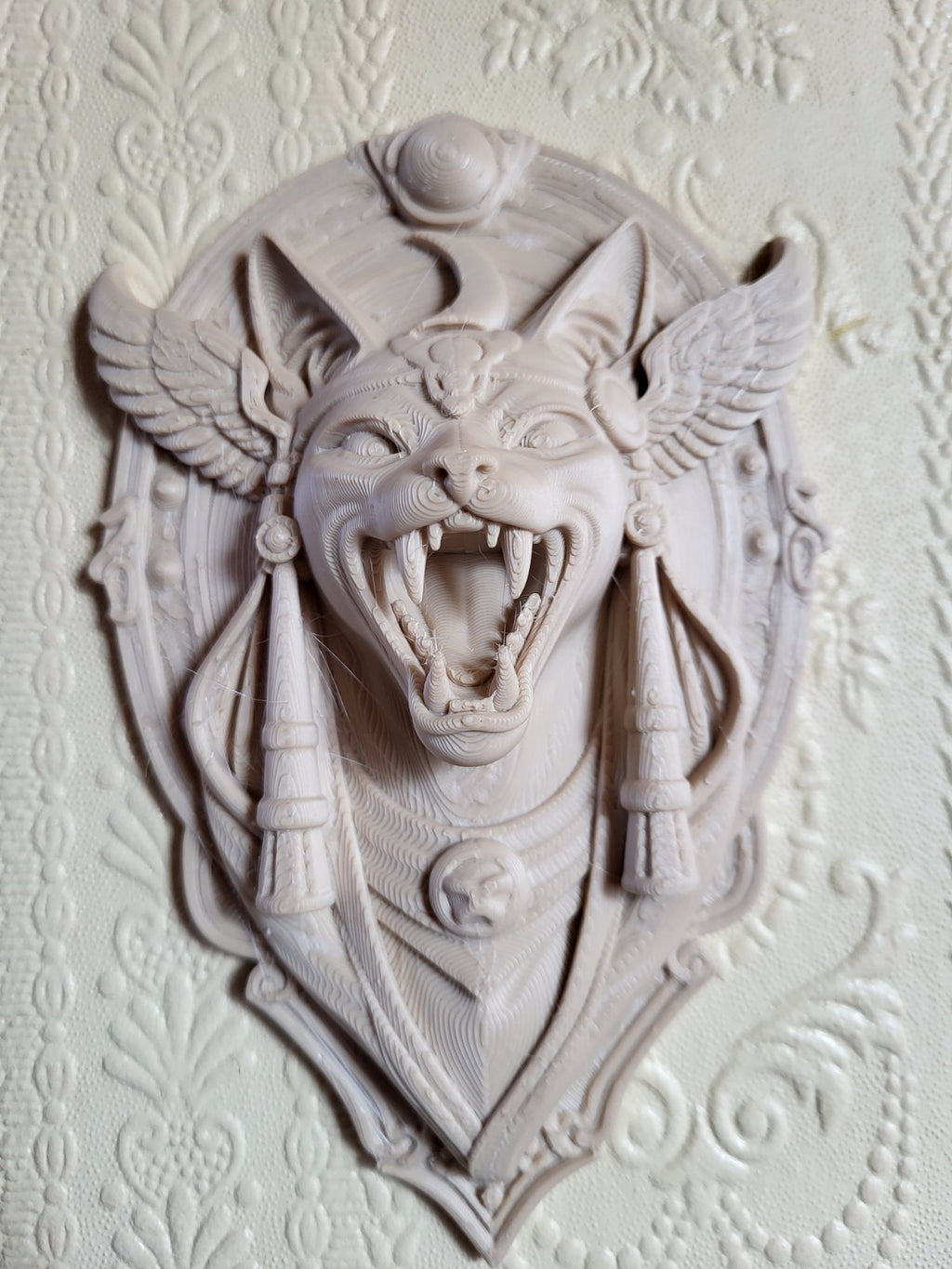 Wall Mounted Key Holder Rack – Sphynx Cat Gothic Hallway Hook Decor Bone White