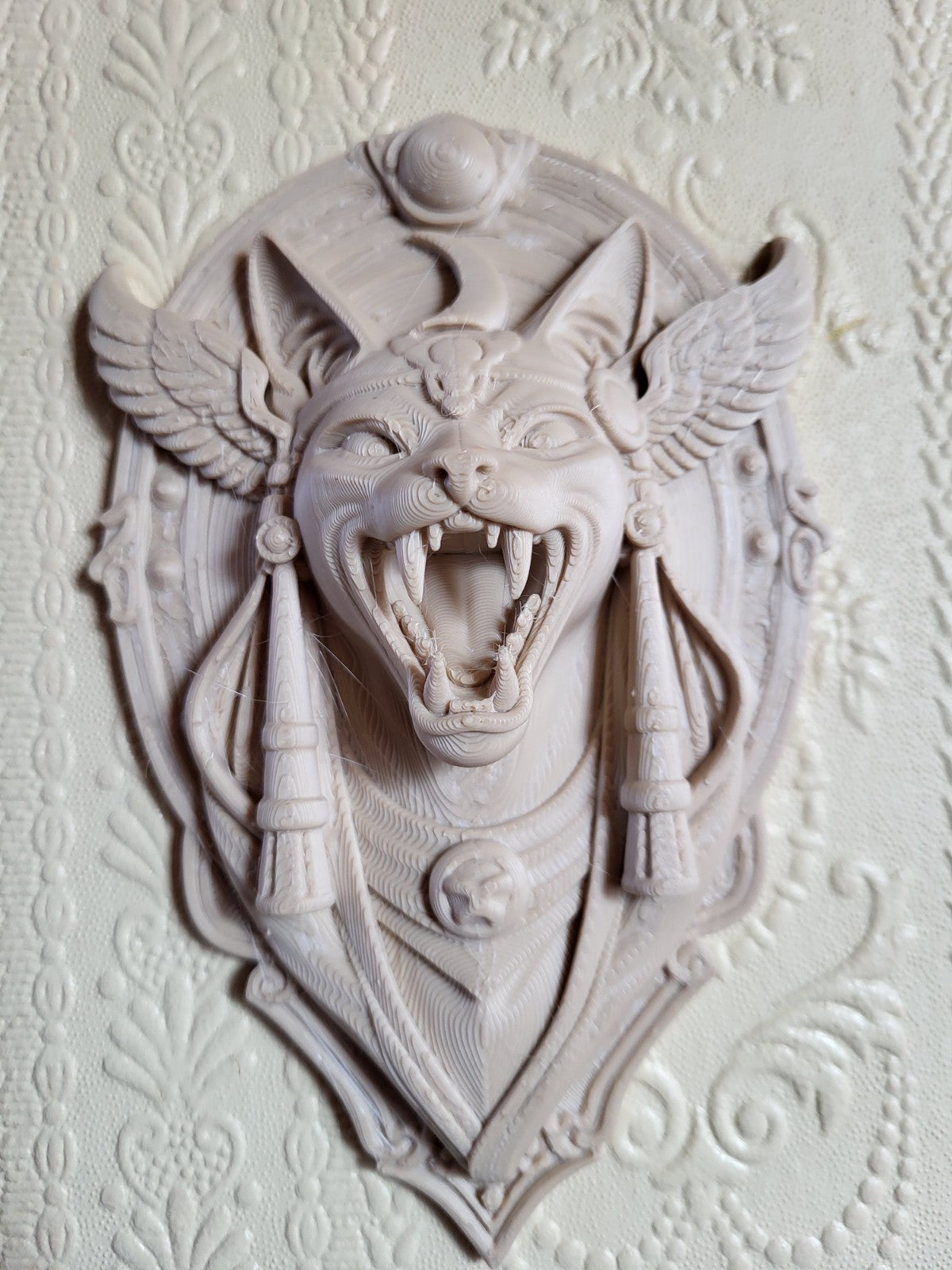 Wall Mounted Key Holder Rack – Sphynx Cat Gothic Hallway Hook Decor Bone White