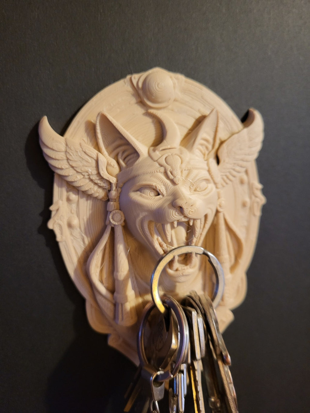 Wall Mounted Key Holder Rack – Sphynx Cat Gothic Hallway Hook Decor Bone White