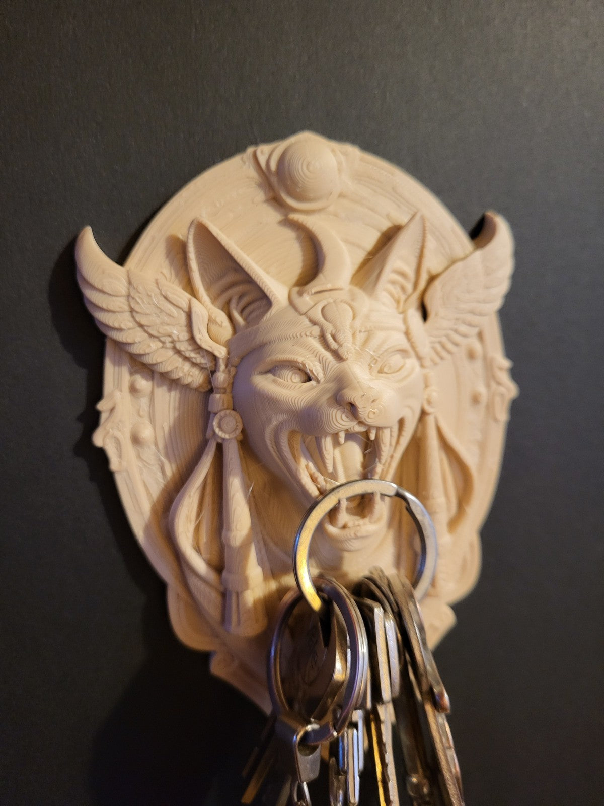 Wall Mounted Key Holder Rack – Sphynx Cat Gothic Hallway Hook Decor Bone White