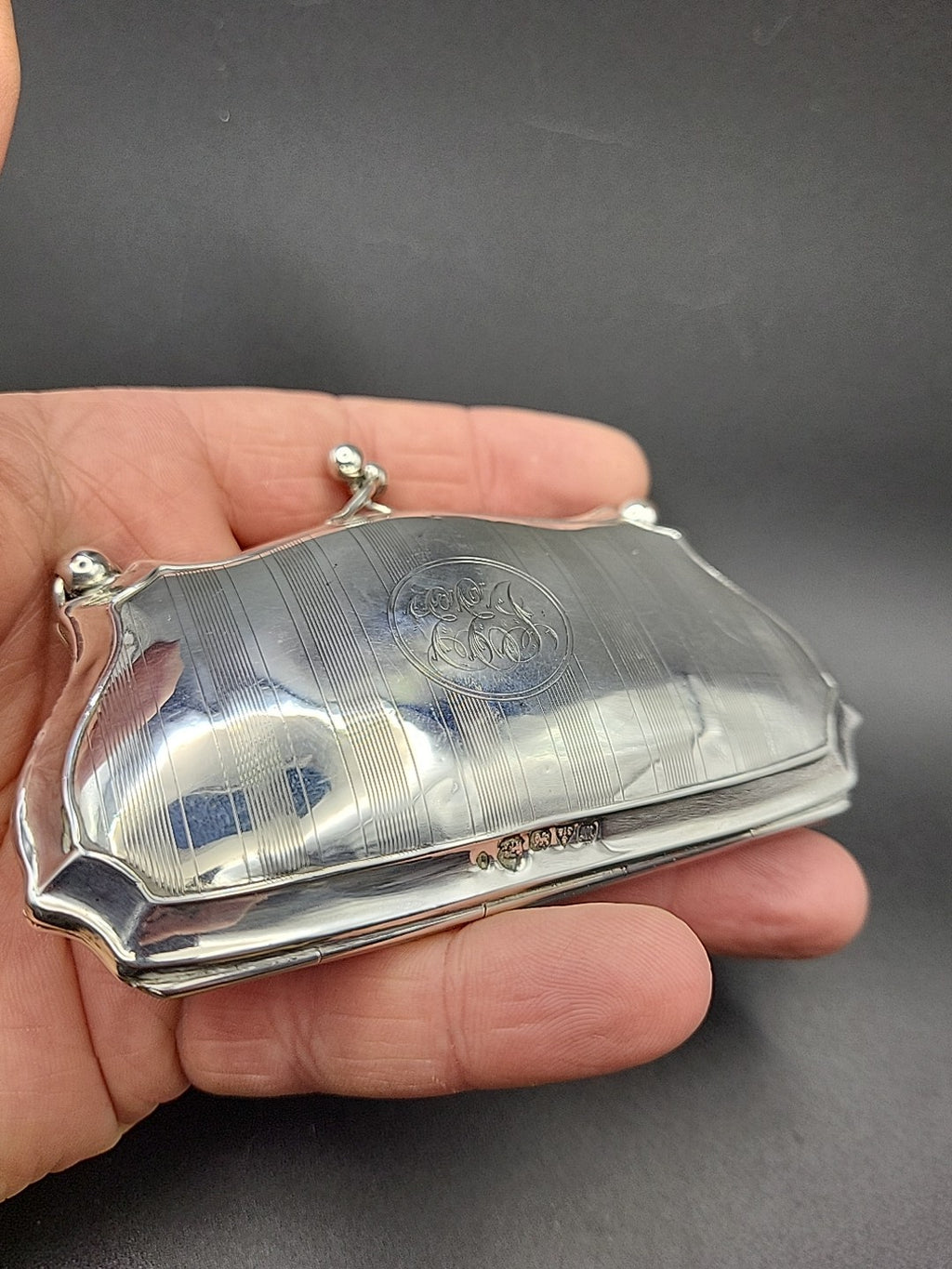 1912 Antique Sterling  Hallmarked Silver Finger Purse, Chester , W J Myatt & Co