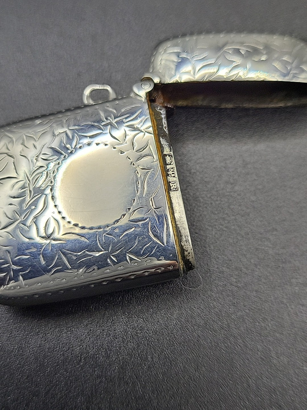 1900 Chester Sterling Silver Vesta Case Floral Engraved Hallmarked Antique