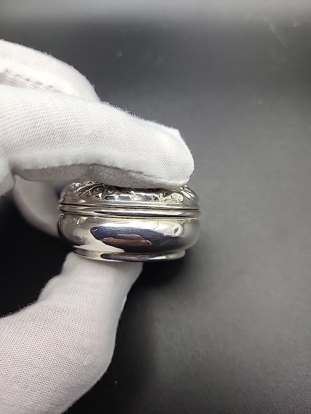 1980 Sterling Silver Lidded Trinket Pot Gold Wash Interior B&Co Hallmarked