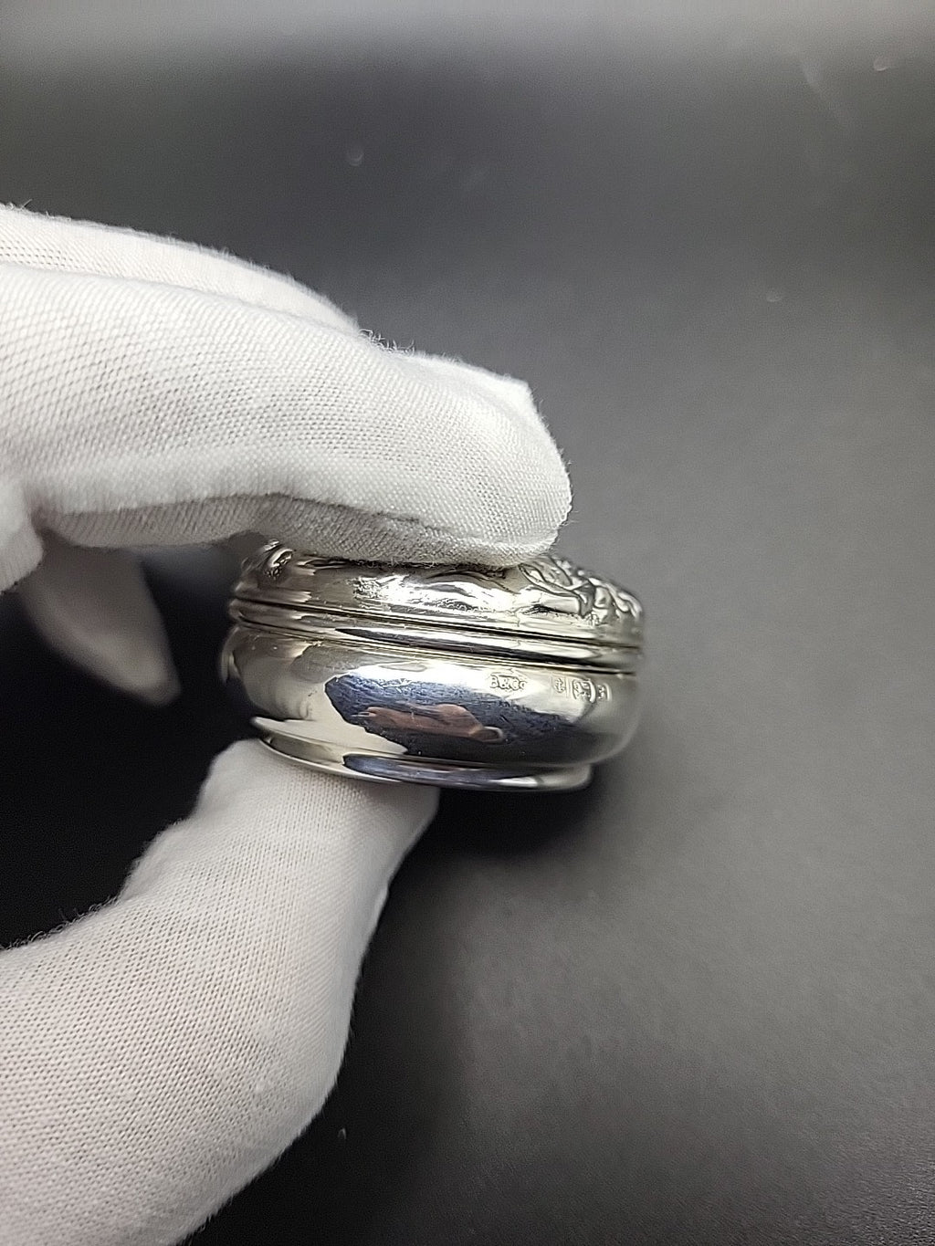 1980 Sterling Silver Lidded Trinket Pot Gold Wash Interior B&Co Hallmarked