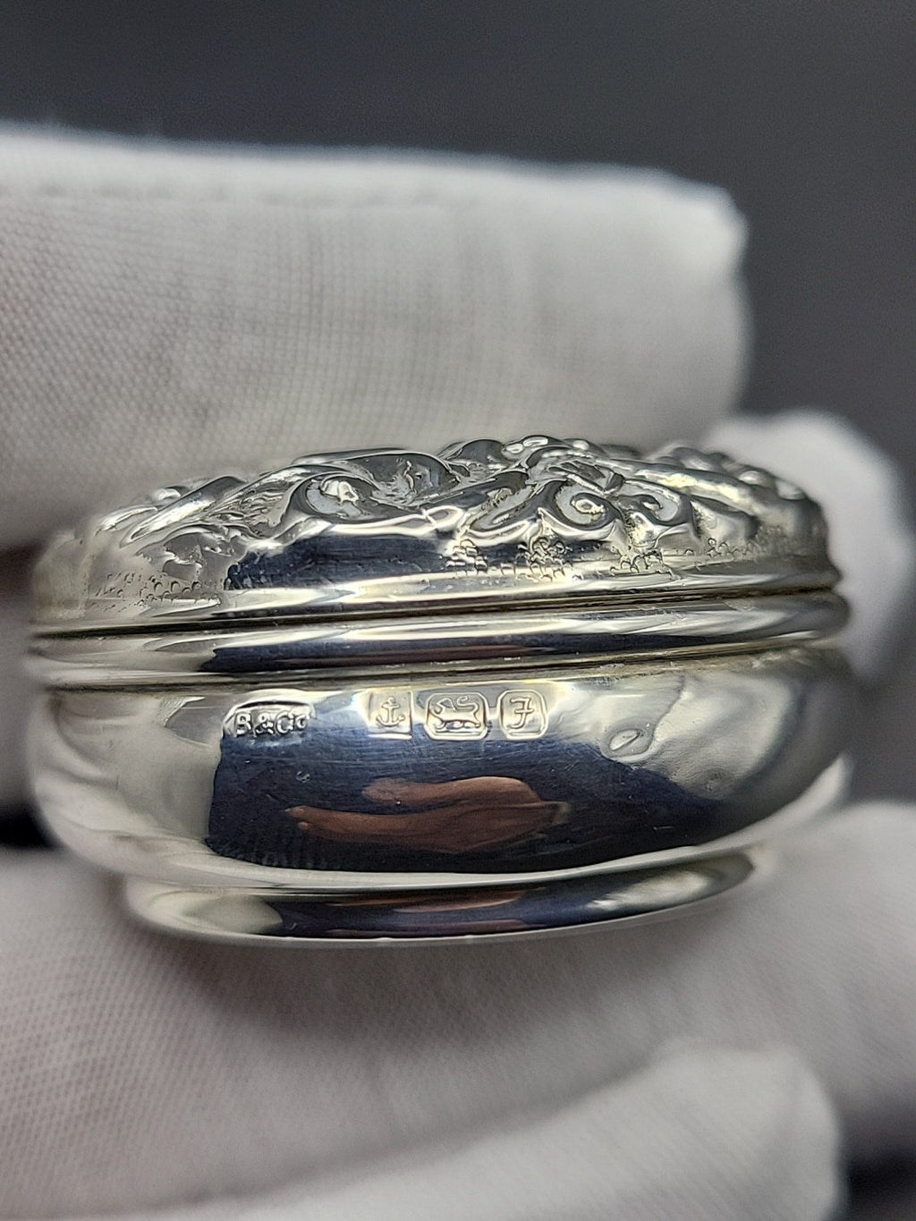 1980 Sterling Silver Lidded Trinket Pot Gold Wash Interior B&Co Hallmarked