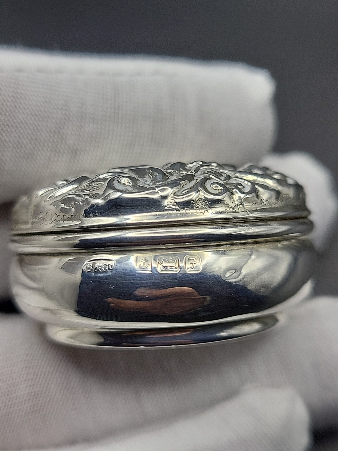 1980 Sterling Silver Lidded Trinket Pot Gold Wash Interior B&Co Hallmarked