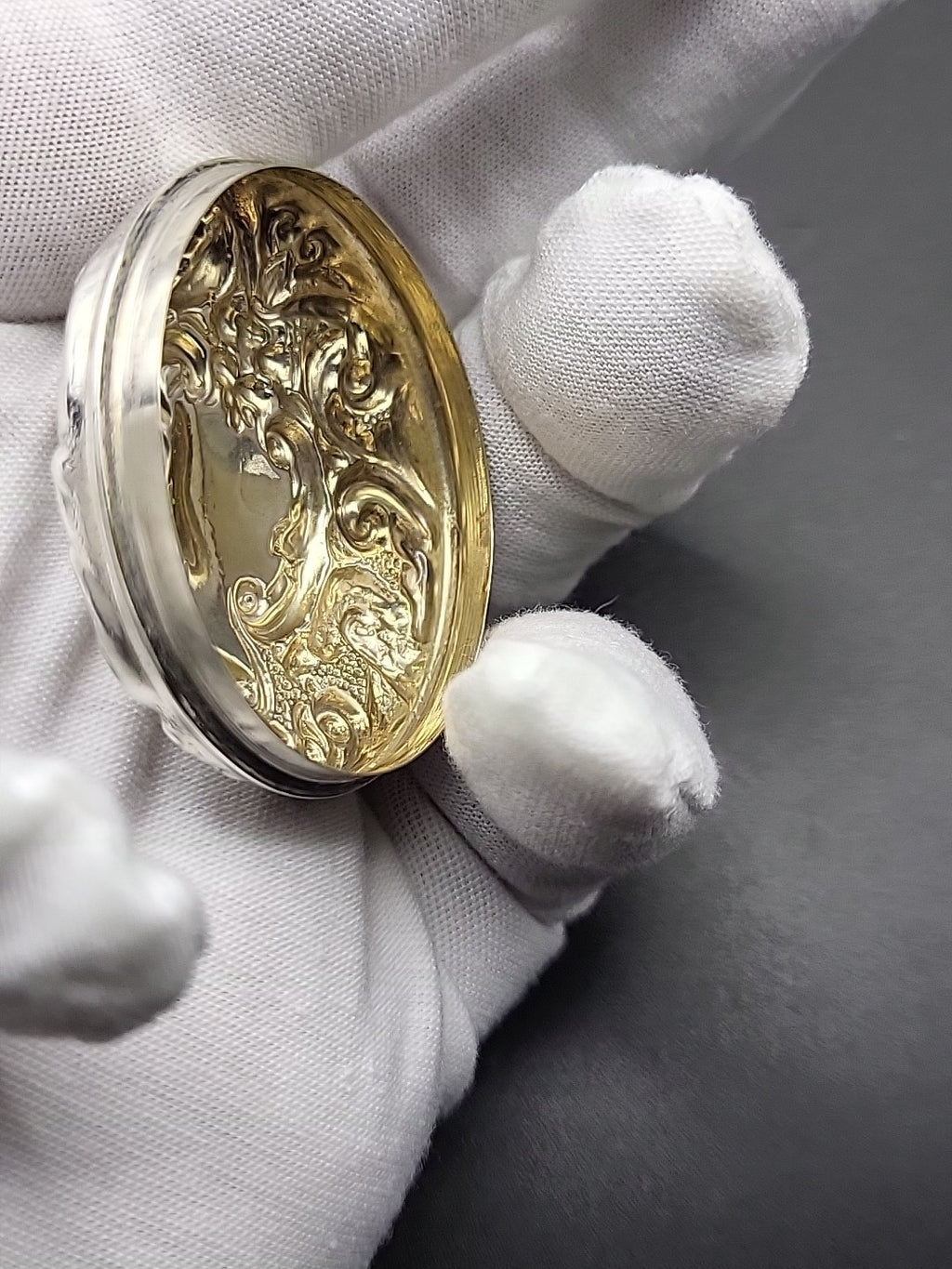 1980 Sterling Silver Lidded Trinket Pot Gold Wash Interior B&Co Hallmarked