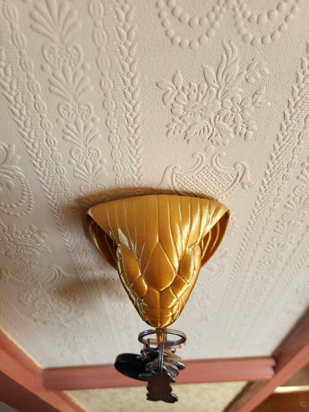 Wall Mounted Key Holder Rack – Cobra Head Gothic Hallway Hook Decor Gold