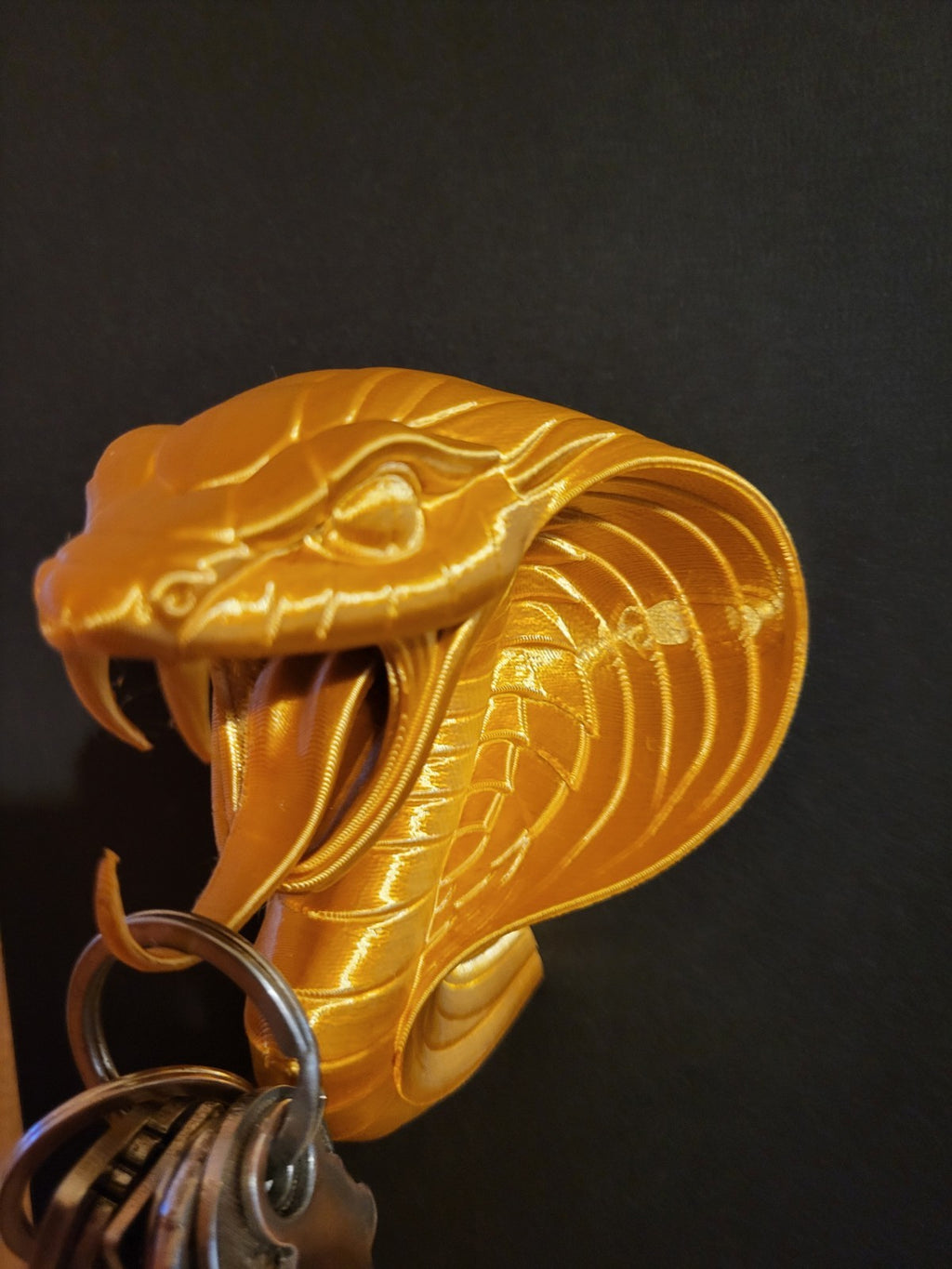 Wall Mounted Key Holder Rack – Cobra Head Gothic Hallway Hook Decor Gold