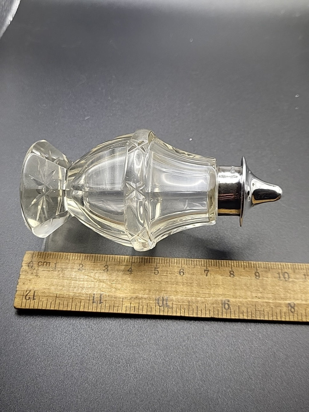 1909 Sterling Silver Topped Cut Glass Pepper Shaker G E Hawkins