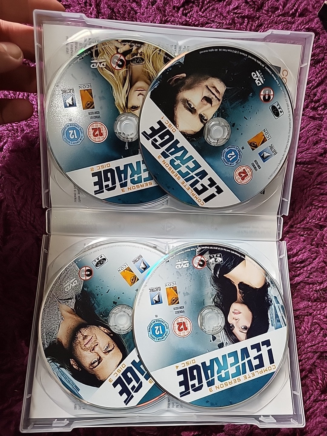 Leverage Complete Season 3 DVD 4 Discs 16 Episodes Crime Drama
