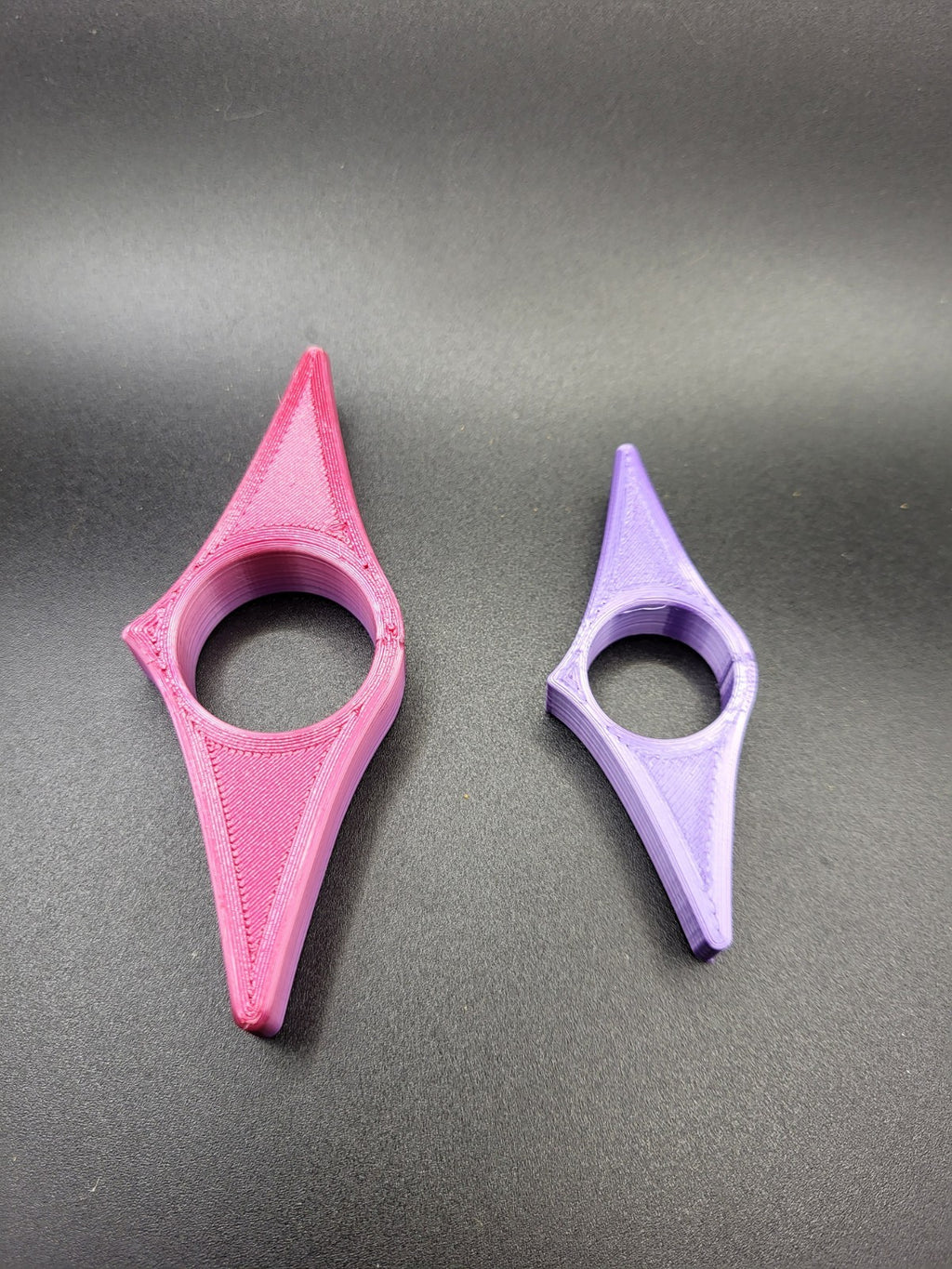 Page Holder Thumb Reading Aid Set 2 Sizes Random Colours Sent