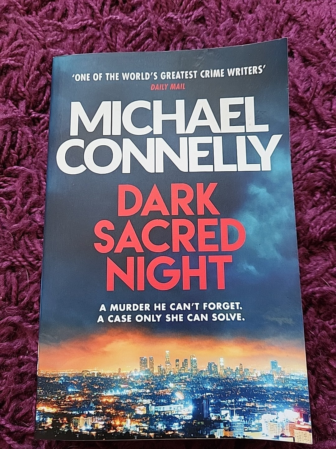 Dark Sacred Night: The Brand New Ballard and Bosch Thriller,Michael Connelly
