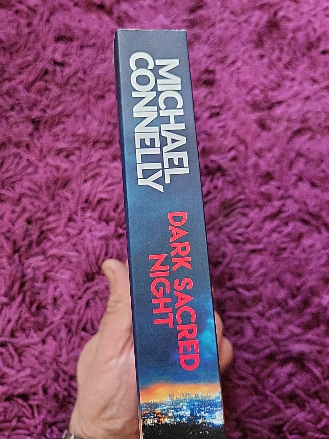 Dark Sacred Night: The Brand New Ballard and Bosch Thriller,Michael Connelly