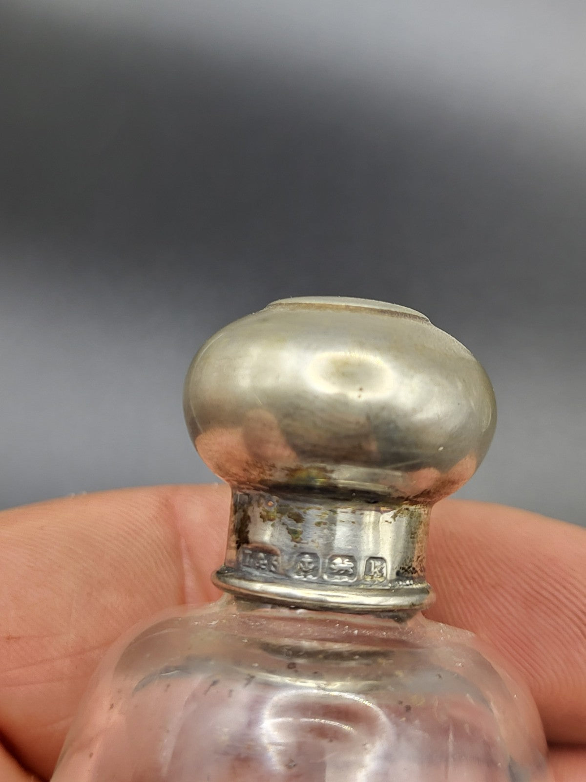 2 x Antique 1909 Birmingham hallmarked Sterling silver topped dressing table jar