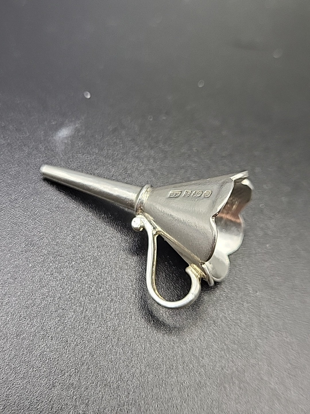 1988 Sterling Perfume Funnel Floral Design Solid Silver Hallmark Douglas Pell